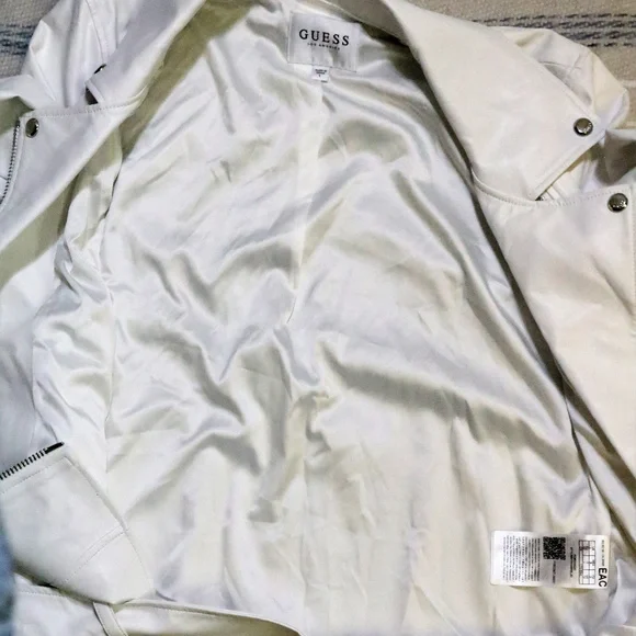 GUESS LS Hart Bright White Moto Jacket NWT Sz LG Women - Picture 4 of 8